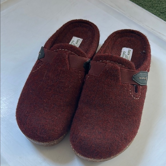 Earth Origins Shoes - Earth Origins Jenna slip on mules size 7 medium